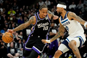 Four (4) Kings Tickets and a parking pass