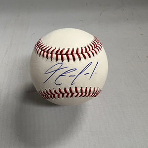 SF Giants Thairo Estrada Autographed Ball