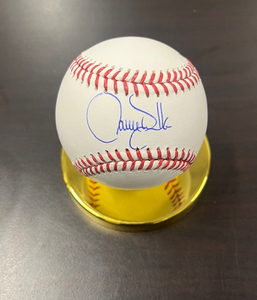 Baseball Larry Walker signed