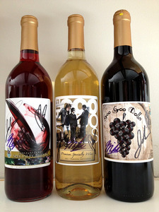 **AUTOGRAPHED GOO GOO DOLLS WINE!!