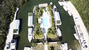 A26 - 2 Nights in Floating Villa, Islamorada