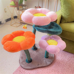 Cat Tree II - The Flowers