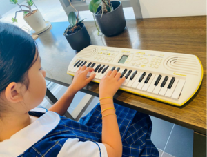 4 keyboard class lessons at NBPS