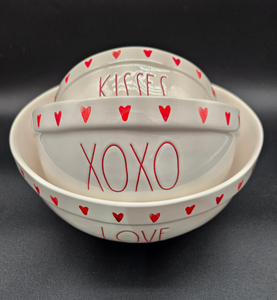 3 Nesting Valentine's Day Mixing Bowls