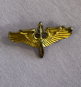 vintage US Army Air Force Pilot's Wings pin