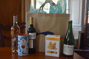 Coastal Provisions Wine and Snack Bundle