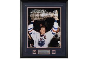 Wayne Gretzky Signed Oilers Stanley Cup Celly