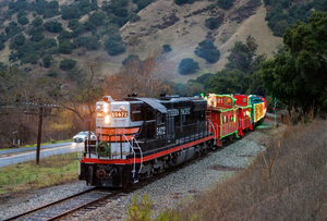 Niles Canyon Railway Train of Lights #1