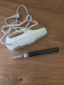 Electric Knife