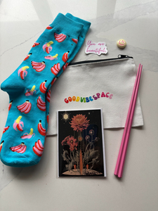 Good Vibes Space Gift Bundle