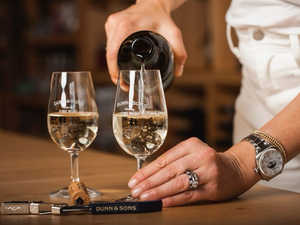 Dunn and Sons Wine Class for 2
