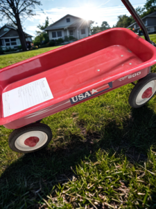 Radio Flyer Classic Red Wagon