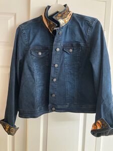 Clothes - jean jacket