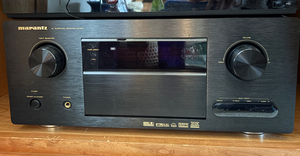 Lot #055 - Marantz Amplifier