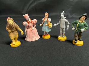 Wizard of Oz Vintage  Figures (5)