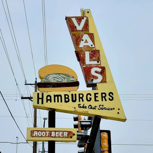 $500 Val’s Gift Card for a First Responder