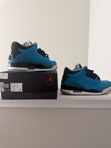 Air Jordan 3 Retro "Powder Blue" Sneakers