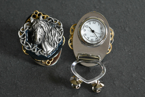 ClipClocks Mustang Broach