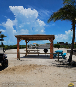 Name an island pavilion!