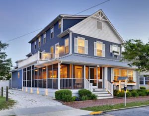 03 - Raffle #3 - The Sea Voice Beach House
