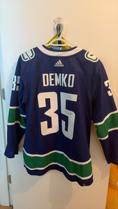 Autographed Vancouver Canucks Jersey