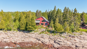 North Shore Escape