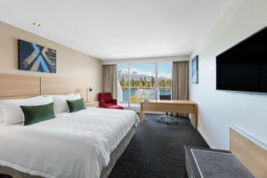 Queentessential Queenstown - 3 nights for 2 guests
