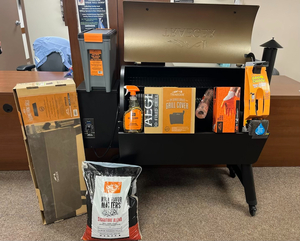 020-Traeger Pellet Smoker Combo