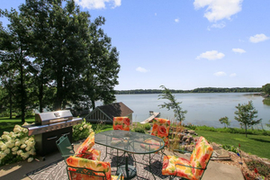 007 The Lake House 3 Night Stay