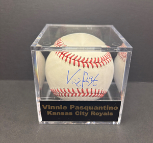 SIGNED Royals’ Vinnie Pasquantino Baseball