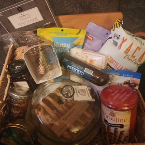 #74 Premium Charcuterie & Wine Basket