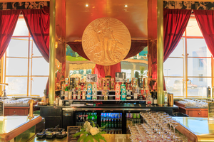 Shake, Stir & Sip at Gold Bar Distillery!