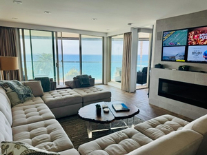 Luxury Ocean-View Laguna Beach Condo Getaway