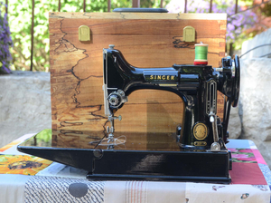 Singer Featherweight Sewing Machine