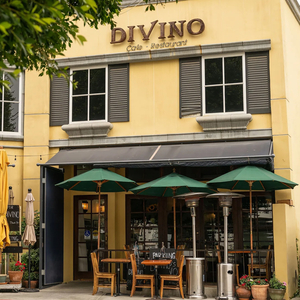 Divino Delights: Private Dinner and Wine for Six