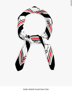Square scarf bearing Atatürk’s signature.