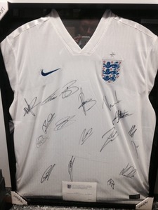 Signed shirt s300