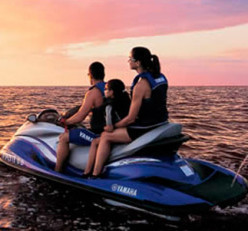 1/2 Hour Waverunner Rental & 2 Full Day Set Ups