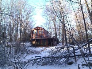 Weekend Getaway to The Treehouse Lovenest