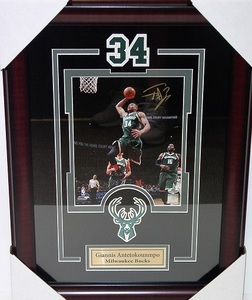 Giannis Antetokounmpo Autographed Picture