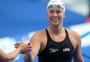 Elizabeth beisel usa smile handshake 2017 world champs 720x500 s300
