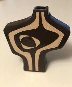 Cuban vase s300