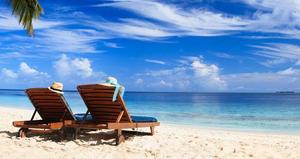 August vacation travel t5 s300