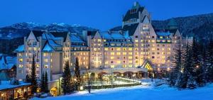 Pic fairmont chateau whistler evening snow s300