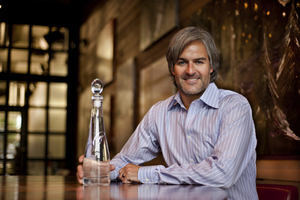 Ian and bottle s300