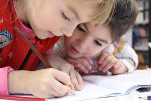 Children cute drawing 159823 s300