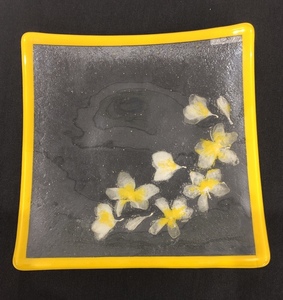 Frangipani glass plate