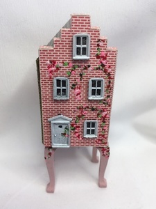 1/144” Scale Pink House by Joan McLean 2003