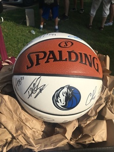 Autographed Dirk Nowitzki Signature Edition Ball