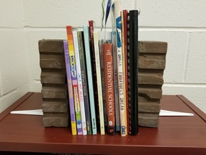 Bookends s300